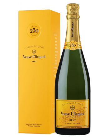 NV Veuve Clicquot Yellow Label Gift Box..